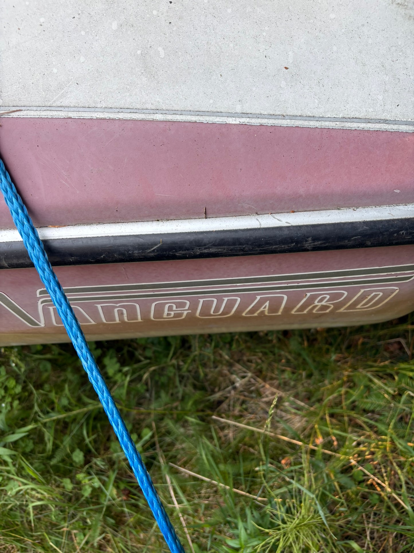 1988 Van Guard 3-Panel Windshield