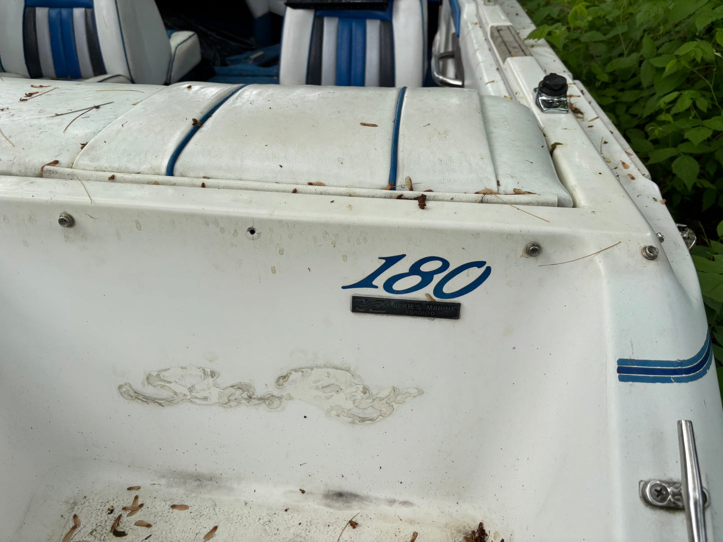 1989 Sea Ray 180 3-Panel Windshield