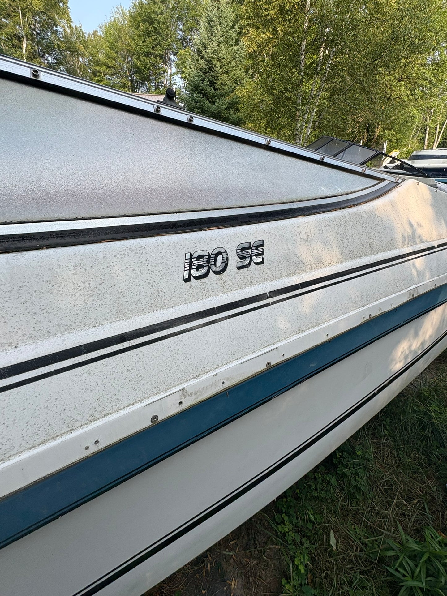 1991 Glasstream 180 SE 3-Panel Curved Windshield