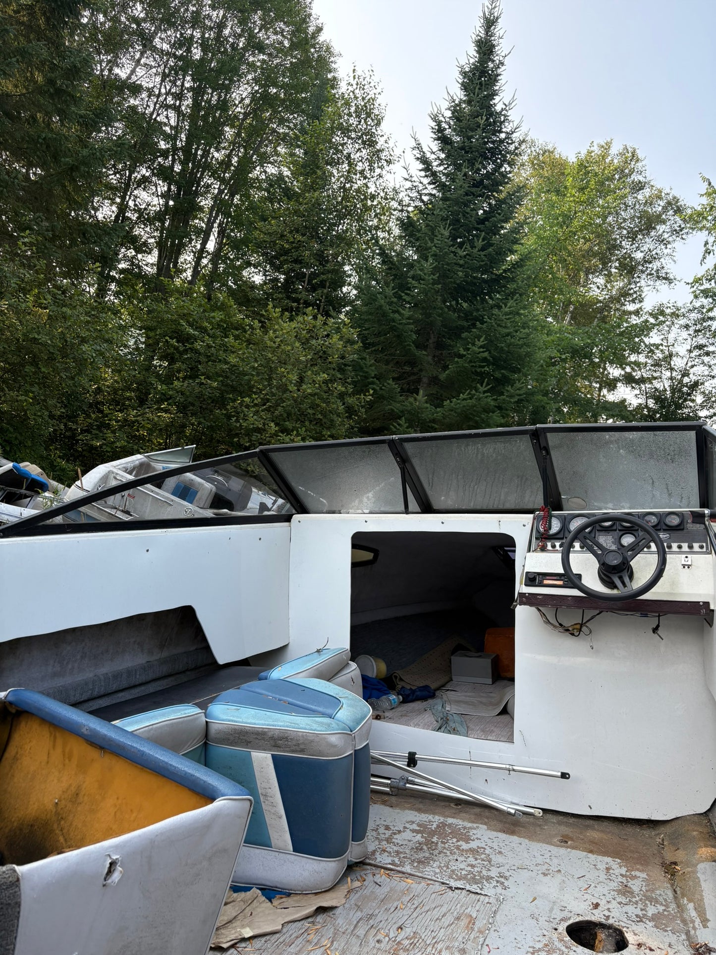 1993 Sunbird Cuddy 193 3-Panel Windshield