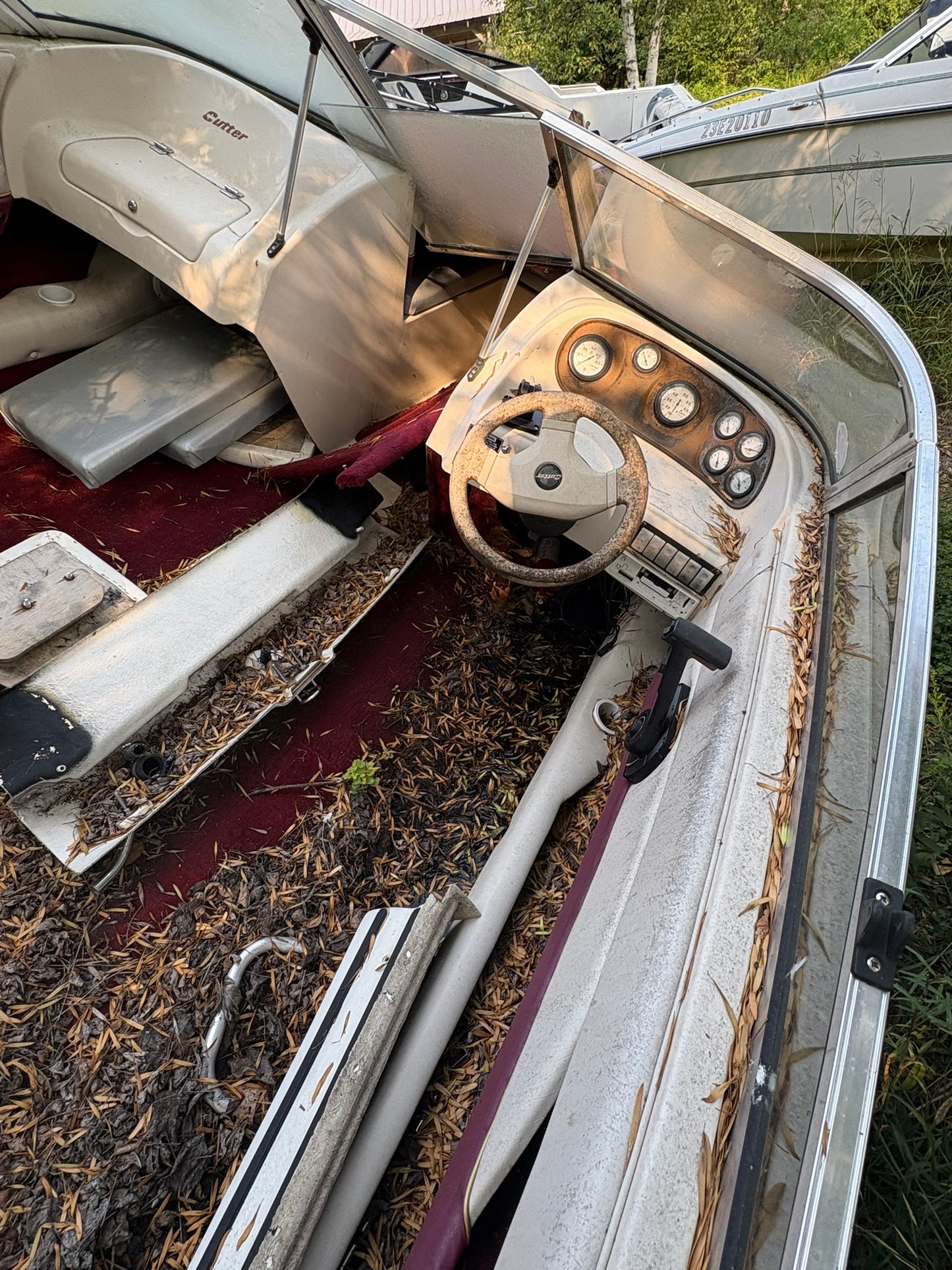 1997 Cutter XLE 190 3-Panel Curved Windshield