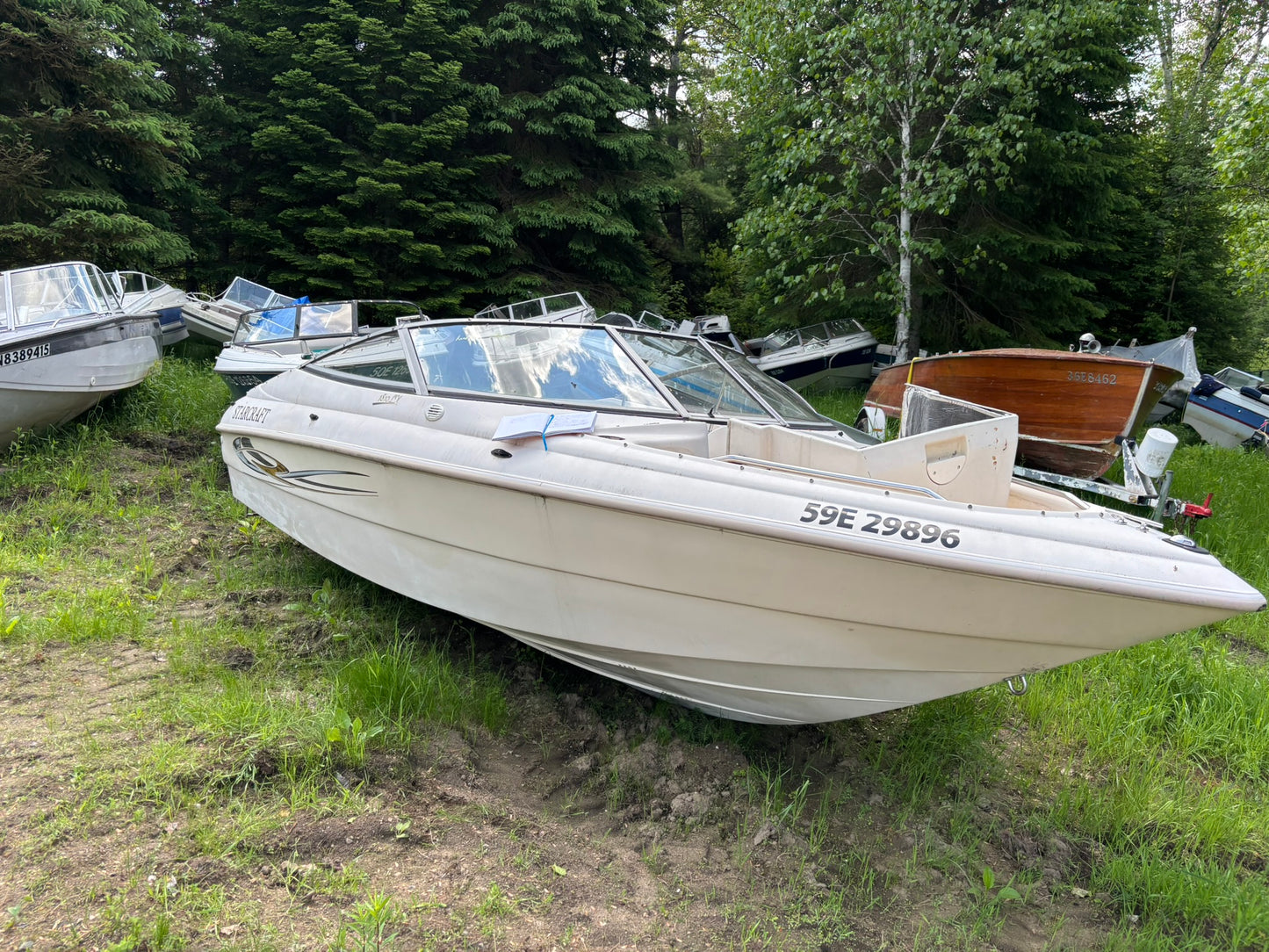 1999 Starcraft 1810 LX 3-Panel Curved Windshield