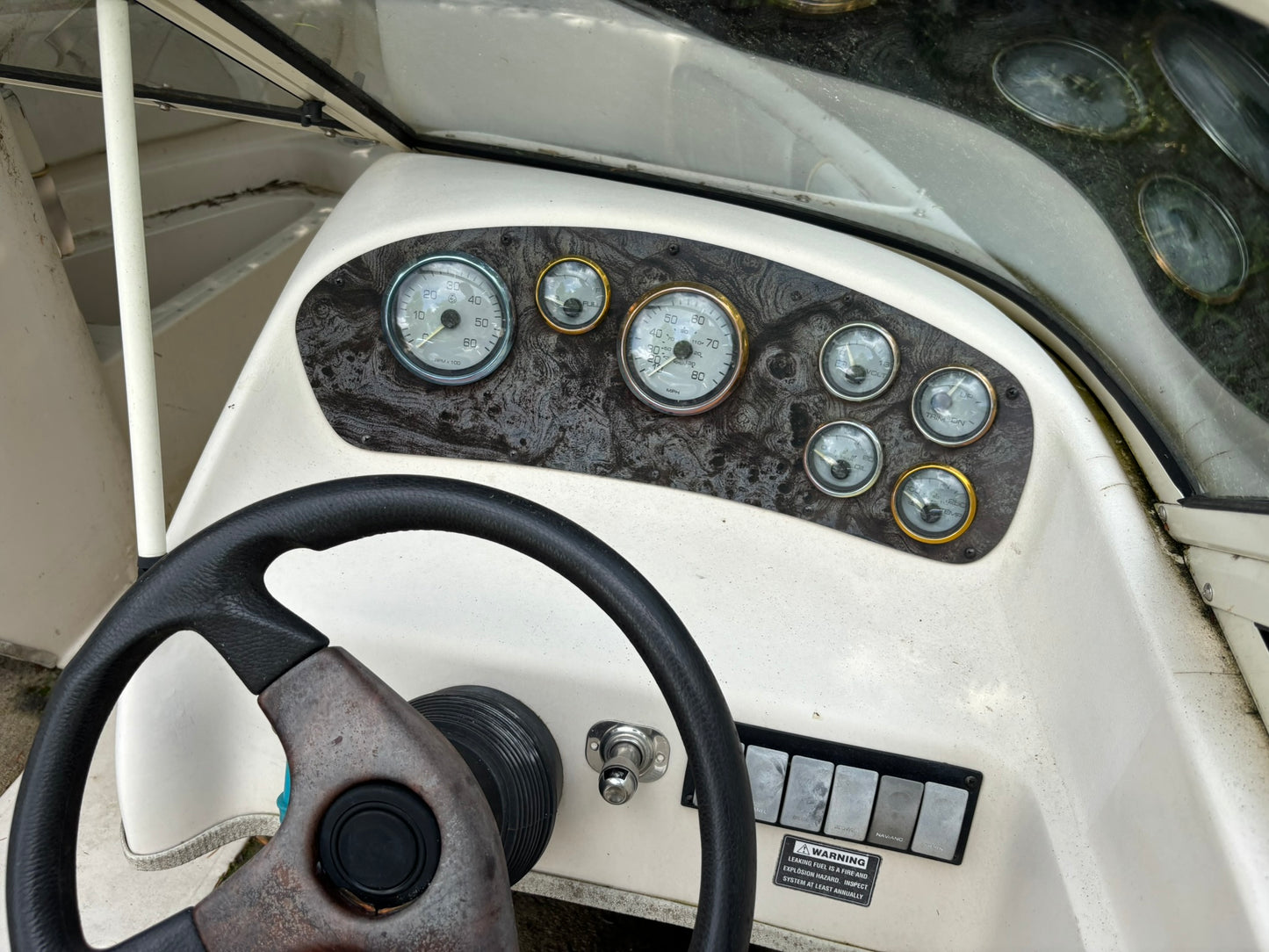 2000 Cutter 3-Panel Curved Windshield