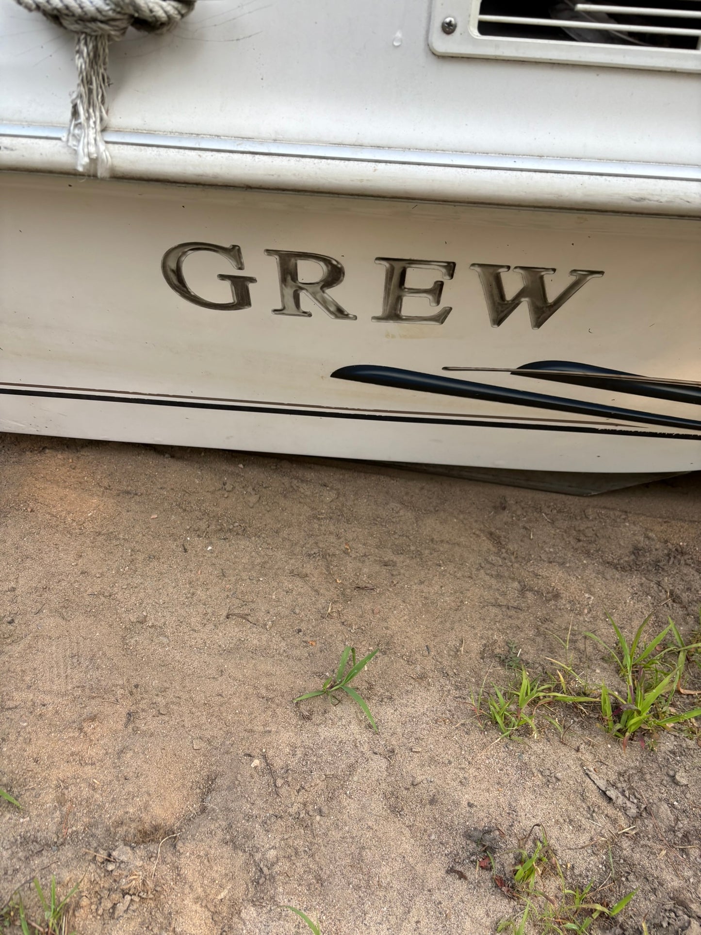 2005 Grew 174 LE 3-Panel Curved Windshield