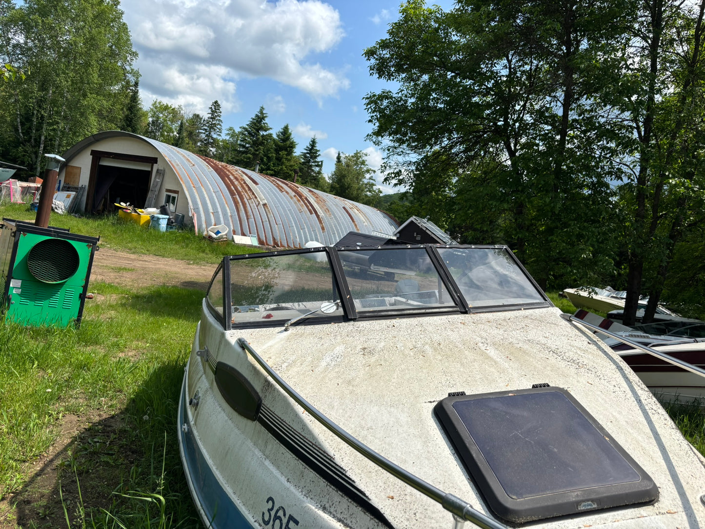 1989 Sunbird Cuddy 198 3-Panel Windshield