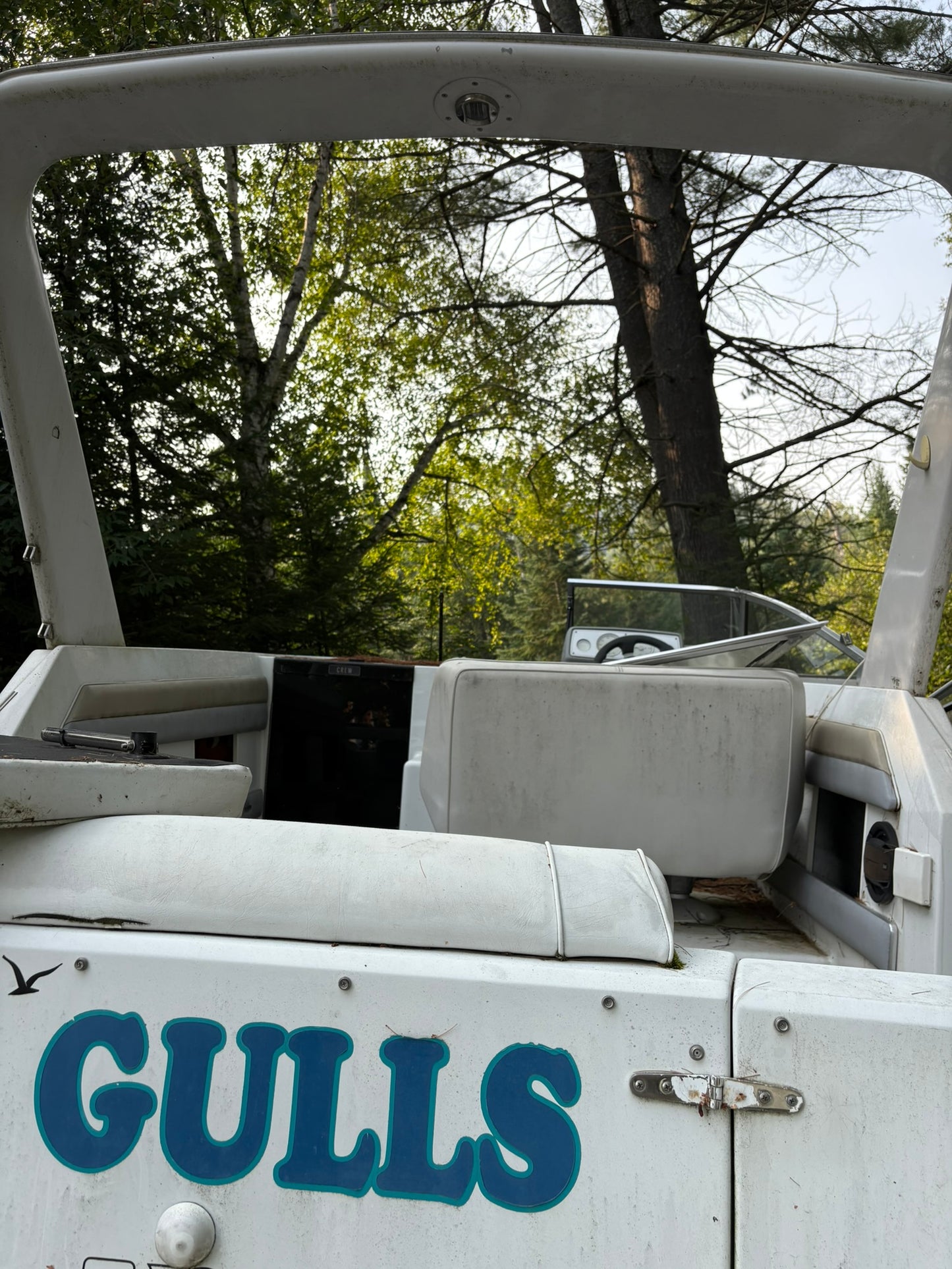 1991 FOUR WINNS 245 Vista 3-Panel Curved Windshield