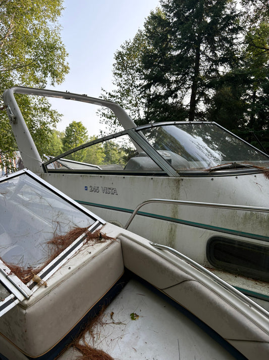1991 FOUR WINNS 245 Vista 3-Panel Curved Windshield