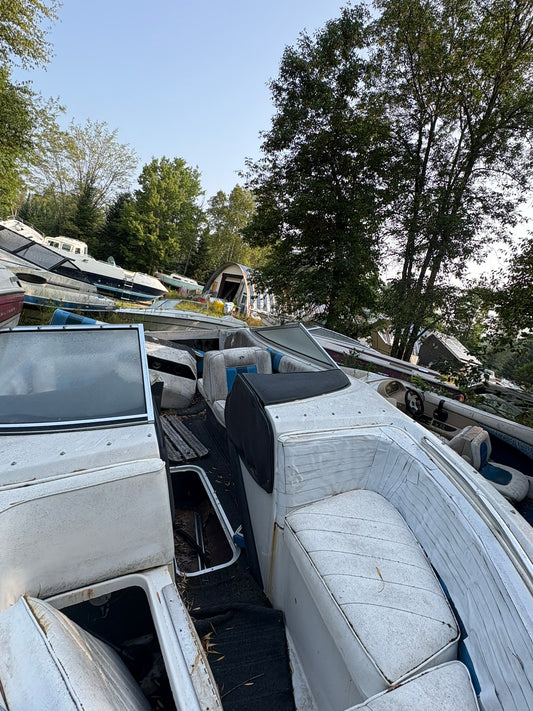 1991 Glasstream 180 SE 3-Panel Curved Windshield