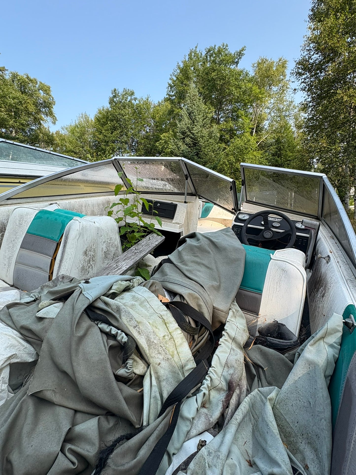 1993 Grew 3-Panel Windshield
