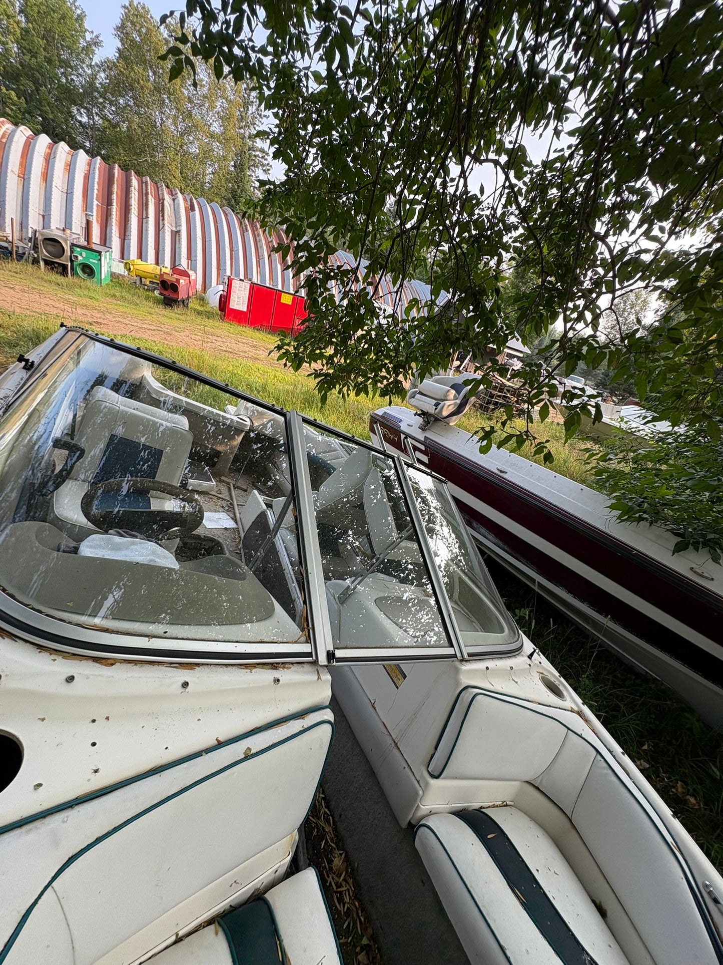 1995 Bayliner Capri 1800 LS 3-Panel Curved Windshield