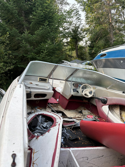 1998 Bayliner Capri 2050ss 3-Panel Curved Windshield